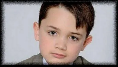 Comment s'appelle ce garcon qui a eu un petit frre ?