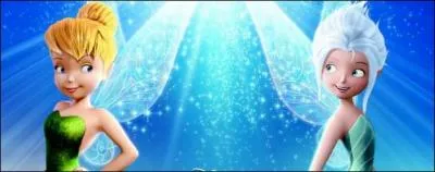 Qui est la fille  ct de Clochette sur cette image ?