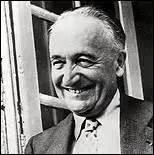 Je suis n le26 aot 1885  Saint-Julien-Chapteuil (Haute-Loire) et dcde le 14 aot 1972  Paris. Pote, crivain, dramaturge et membre de l'Acadmie franaise, on me doit des uvres comme  Les quatre saisons  ou  Psych , qui suis-je ?