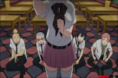 Qui est en train d'crire sur le tableau dans cette image ?