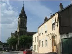 Je vous emmne  Bourbonne-les-Bains ( Haute-Marne ), o la vile est chef-lieu ...