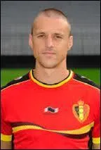 Deuxime joueur le plus cap de son pays avec 90 slections, il est toujours prsent avec ses 36 ans. Joueur du FC Bruges, il s'appelle :