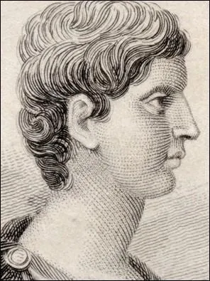 La cavalerie de ce personnage est dirige par un bouillant officier de 24 ans, qui aura une importance toute particulire dans la vie de Cloptre, puisqu'il aura avec elle une liaison de plus de dix ans ! Quel est son nom ?