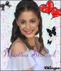 De quel instrument joue Toms ?