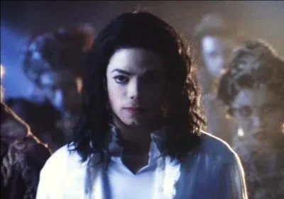 Dans quel clip est-il comme sur cette photo ?