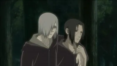 Lors de la quatrime grande guerre ninja, Itachi recherche Kabuto et croise par hasard son frre, que fait-il ?