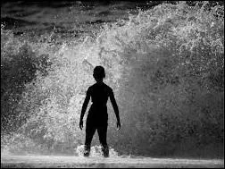Qui chante  Face  la mer, j'aurais d grandir. Face contre terre, j'aurais pu mourir. Je me relve, je prends mon dernier rve...   ?