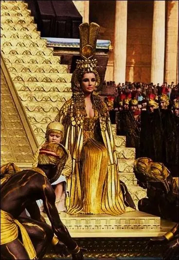 Comment s'appelle le fils de Cloptre dont le pre serait Jules Csar ?