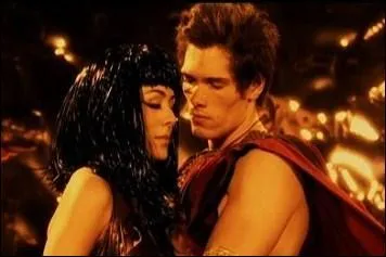 Cloptre et Marc-Antoine sont des amants clbres. Combien de temps environ dura leur liaison ?