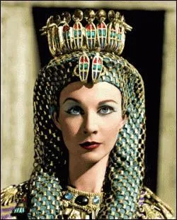 Fin -47 il repart pour l'Afrique, combat les derniers partisans de Pompe et revient  Rome en -46. Il y clbre son triomphe et...