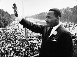 En quelle anne Martin Luther King prononce-t-il un discours d'o est issue cette phrase historique : I have a dream ?