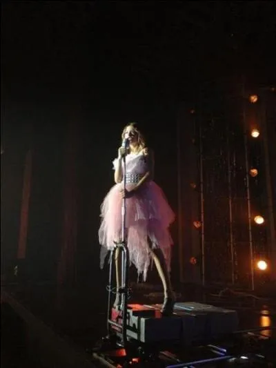 De quel instrument joue-t-elle ?