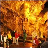 Dans quelle province belge se trouve la  Grotte de Lorette Rochefort  creuse par la Lomme et dcouverte en 1865 ? La province de...