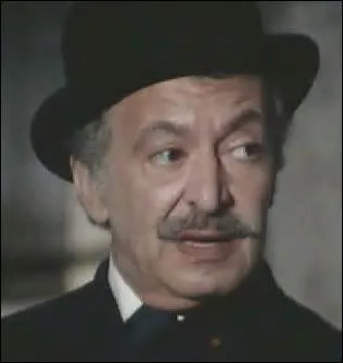 De la saison 1 à la saison 4, quel acteur interprète le rôle du patron (Claude Faivre) des brigades mobiles ?