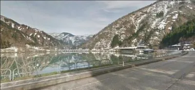 C'est un pays insulaire :