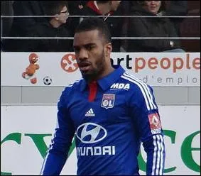 Qui est ce joueur de Lyon ?