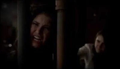 Aprs avoir retrouv ses motions, qui Elena veut-elle tuer ?