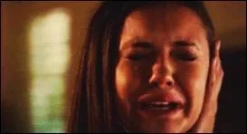 Aprs la mort de Jeremy, Elena fait taire ses motions. Compltez la phrase :  Je ne peux pas, a fait trop...  