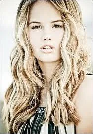 Quel ge a Jessie dans la srie ?