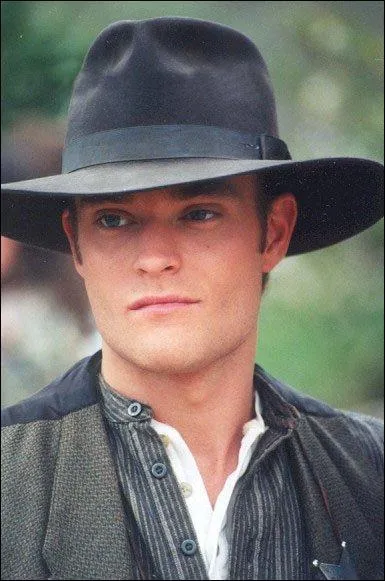 De qui Matthew tombe-t-il amoureux ?