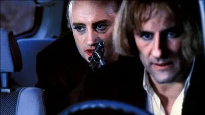 Voici Antoine et Bob incarns par Michel Blanc et Depardieu, dans  Tenue de Soire , mais qui jouait le rle de Monique ?