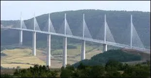 Quel est le nom de ce pont ?