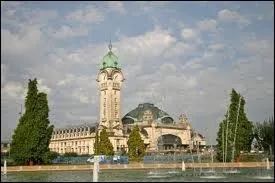 Nous allons  Limoges ( Haute-Vienne ), ville qui est chef-lieu ...