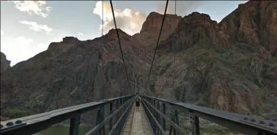 Ce parc est frquent chaque anne par plus de 4 millions de visiteurs :