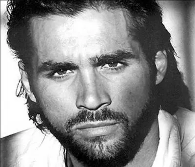 Trouvez le titre de cette chanson de Buzy grce au prnom de l'acteur de la photo !