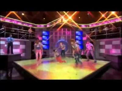 Dans quelles sries Disney Channel a-t-il fait une apparition pour un pisode ?