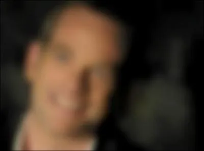 Qui chante  Le jour se lve  ?