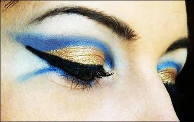 Marc-Antoine s'est suicid avec son pe.