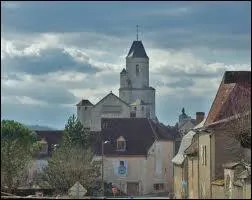 Je vais vous faire visiter la commune de Martel ( Lot ). Elle est chef-lieu ...