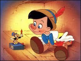 Dans le dessin anim, en quoi Pinocchio se transforme-t-il  force de mentir ?