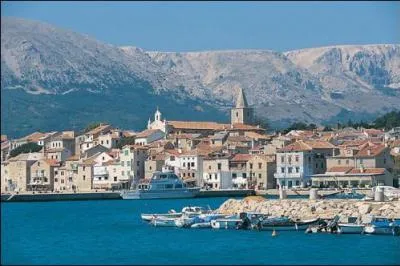 Quel est le nom de la seconde plus grande le de la Mer Adriatique, une sub-division de la Mer Mditerrane ?