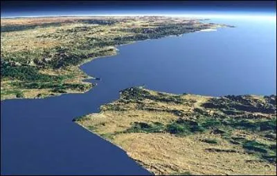 Laquelle de ces villes n'est pas situe sur le dtroit de Gibraltar ?