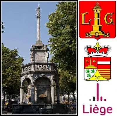 Comment s'appelle ce monument qui symbolise la justice, les liberts et l'indpendance de la cit ?