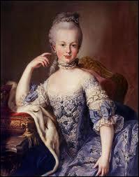Une des plus célèbres personnes guillotinées pendant la Révolution est Marie-Antoinette. Quelle était sa nationalité ?