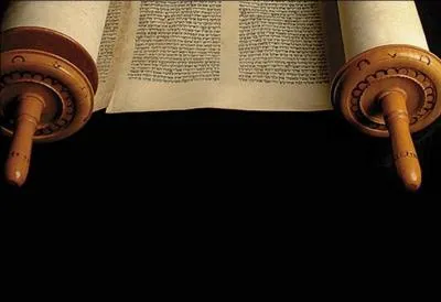 Entre les deux,  la surprise de tous, qui Csar a-t-il choisi comme hritier dans son testament ?