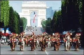 En France, la fte nationale commmore la prise de la Bastille le 14 juillet 1789.