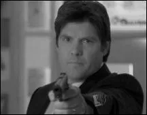 Sur qui Dan a-t-il tir ?