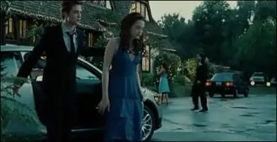 Qu'a demand Billy Black  son fils de dire  Bella ?