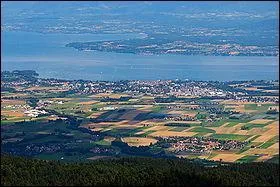 Nyon est une ville suisse :