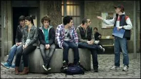 Quel personnage de la srie emploie cette expression  chaud de night  ?