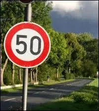 Sur cette route, il est interdit de dépasser les...