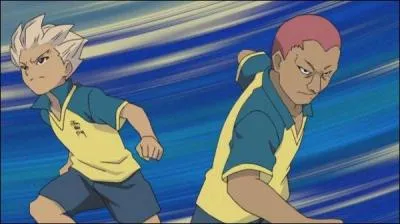 Comment s'appellent les attaquants de Raimon ?