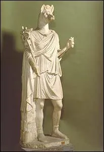 Avec la domination de Rome, ce genre de statues tonnantes se met  fleurir partout dans le pays... Quelle est sa particularit ?