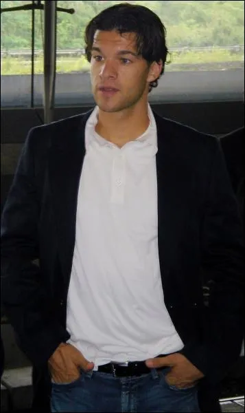 Quel numero porte Ballack  Chelsea ?