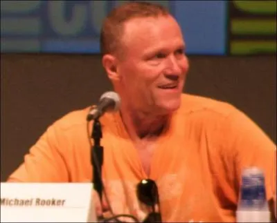 Qui joue le rle de Merle Dixon ?