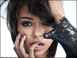 Qui l'aide  retrouver got  la magie dans la saison 4 ?